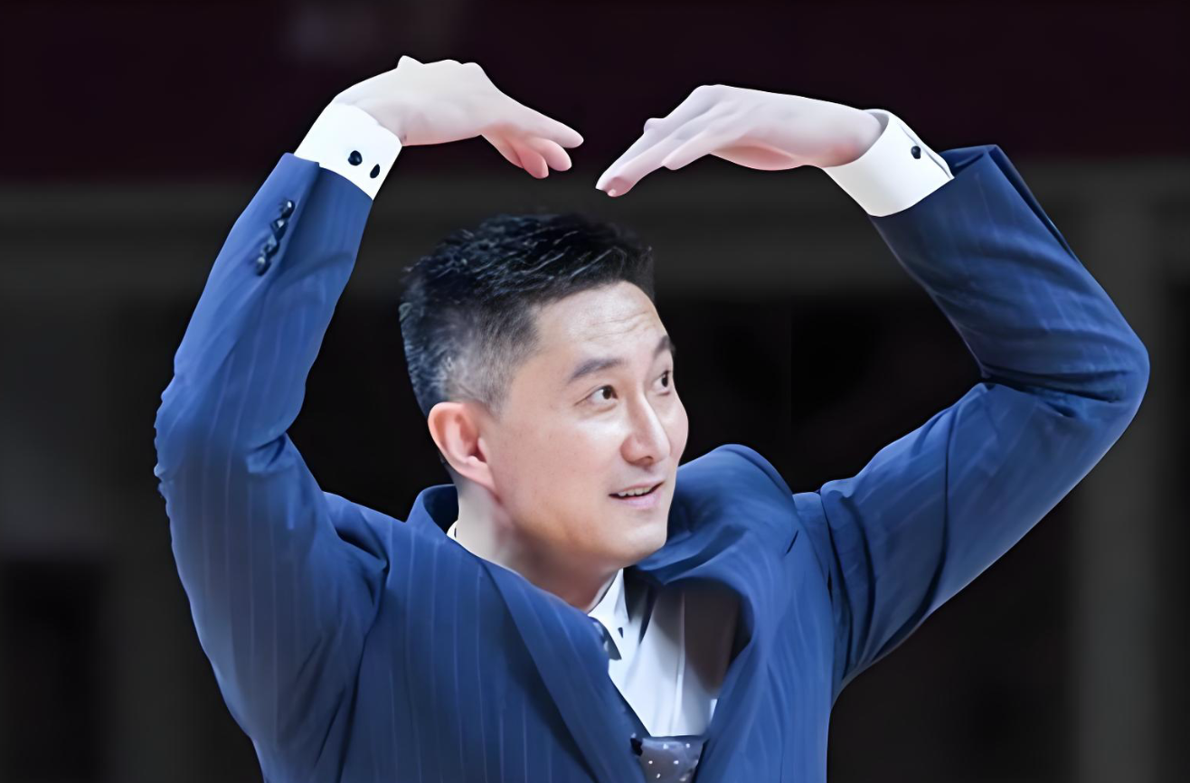 爱游戏app下载-赢吉林21分！广东队还收到3个好消息，杜锋笑容满面