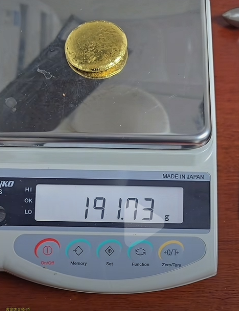 爱游戏app下载-广东一男子用SIM卡炼出近200克黄金，价值21万元